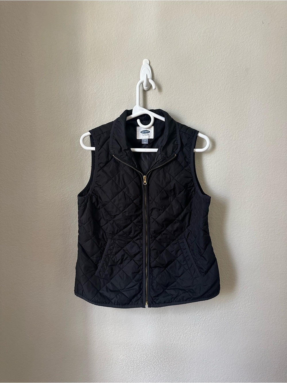 Old Navy Black Quilted Zip Vest